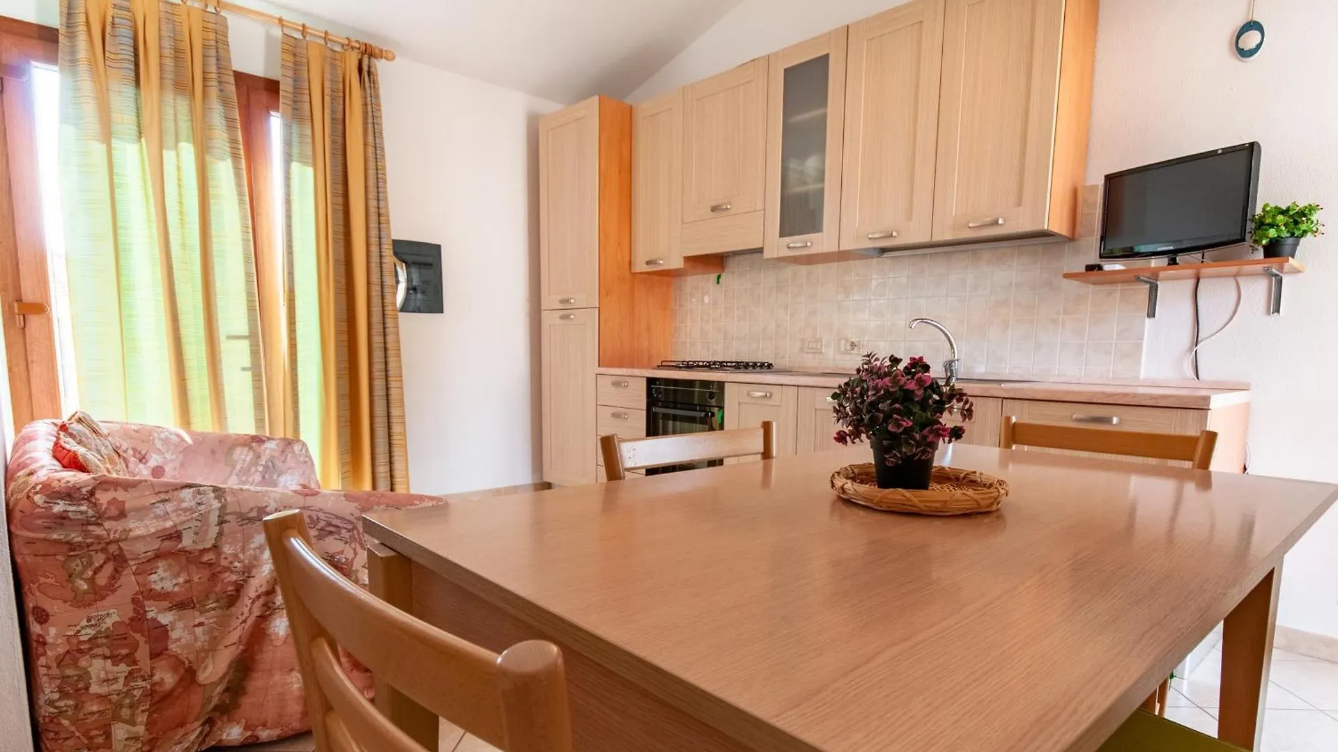 Appartamento Valentina Caletta Sul Mare La Caletta 0*,  Włochy